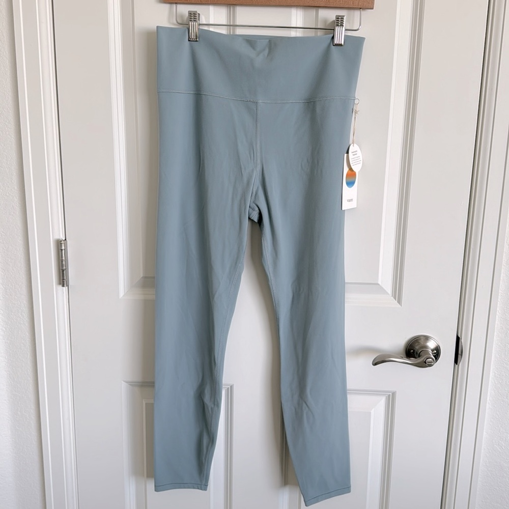Vuori | Bliss Blend All the Feels Leggings | Ether - Picture 6 of 11